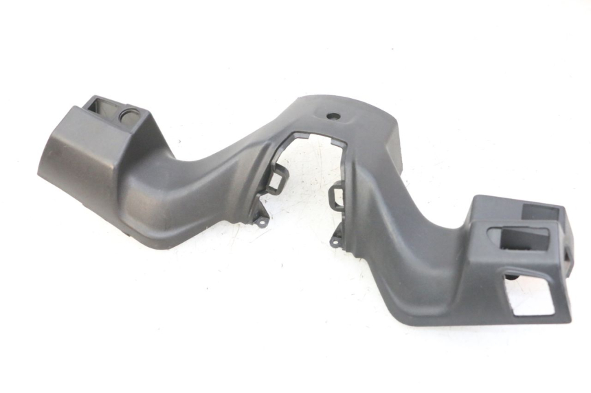 photo de ACHTERSTUURKAP APRILIA SXR 50 (2021 - 2023) - Zoom op gebruiksstaat