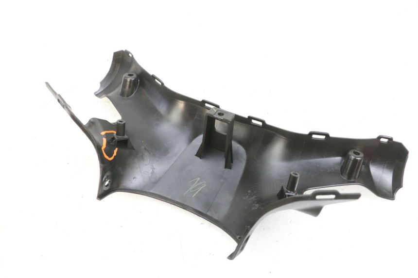 photo de ACHTERSTUURKAP YAMAHA TRICITY 300 (2020 - 2024) - Overzicht