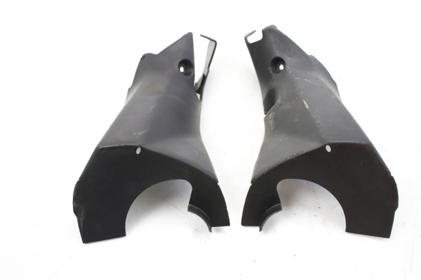 photo de ACHTERSTUURKAP SUZUKI UH BURGMAN 125 (2002 - 2006) - Detail van het onderdeel