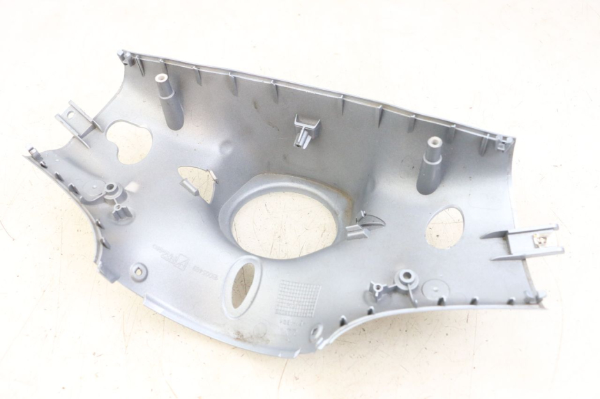 photo de ACHTERSTUURKAP PIAGGIO VESPA PRIMAVERA 4T 50 (2021 - 2024) - Hoofdaanzicht