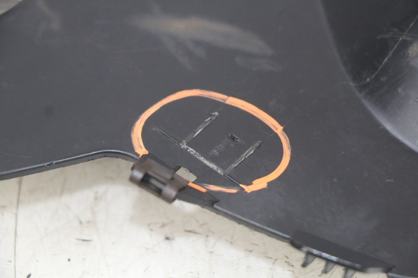 photo de ACHTERSTUURKAP YAMAHA X-MAX XMAX 250 (2006 - 2009) - Andere kijkhoek