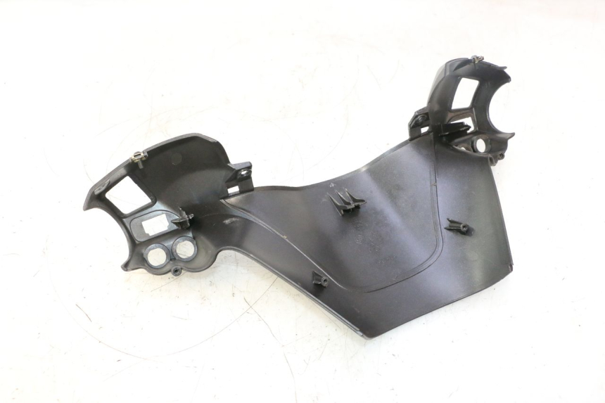 photo de ACHTERSTE STUURHOES PIAGGIO X8 STREET 125 (2006 - 2007) - Bevestigingspunten
