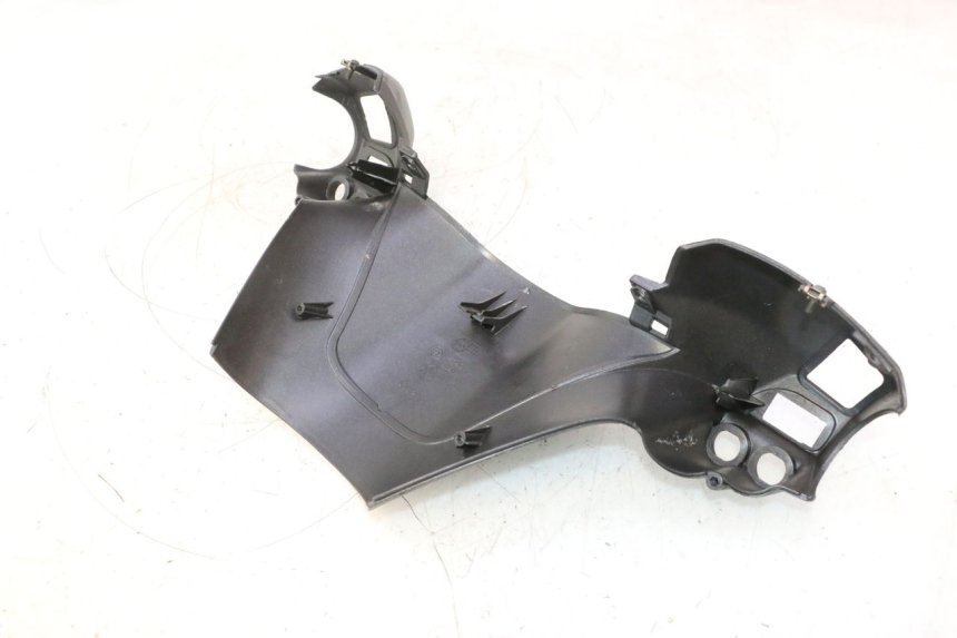 photo de ACHTERSTE STUURHOES PIAGGIO X8 STREET 125 (2006 - 2007) - Staat van het oppervlak