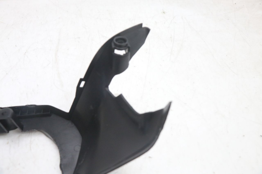 photo de ACHTERSTE STUURKAP YAMAHA XP T-MAX ABS 500 (2005 - 2005) - Zoom op gebruiksstaat