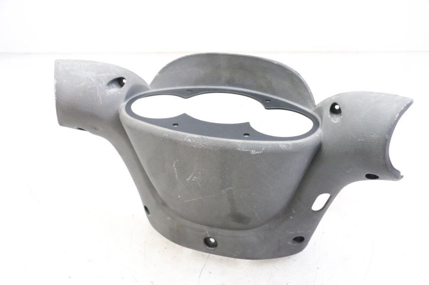 photo de ACHTERSTUURKAP YAMAHA YP MAJESTY 125 (2002 - 2006) - Hoofdaanzicht