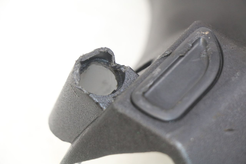 photo de ACHTERSTUURKAP PIAGGIO ZIP 4T 50 (2018 - 2020) - Detail van het onderdeel