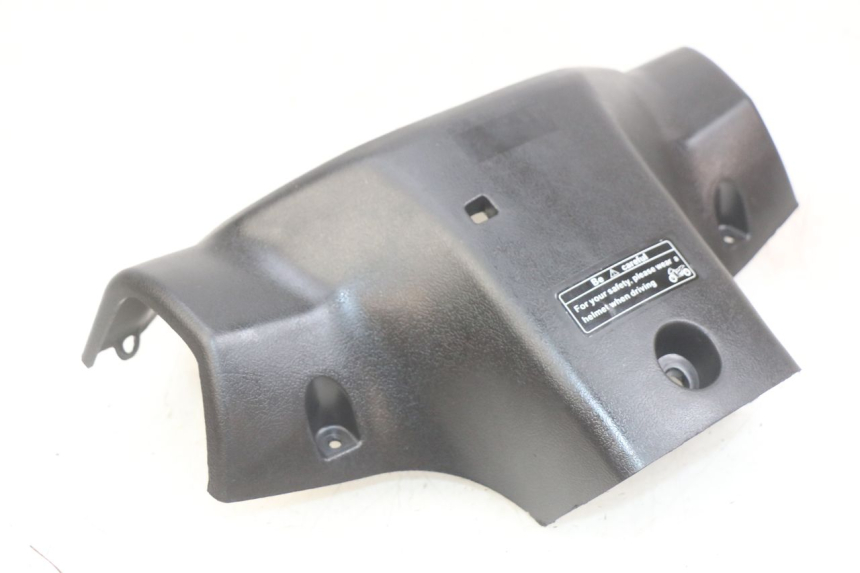 photo de ACHTERSTUURKAP UNIVERSAL BIKE ZN50QT-11B 50 (2018 - 2021) - Zoom op gebruiksstaat