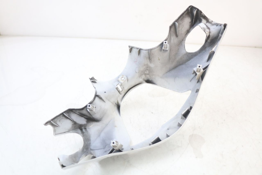 photo de VOORSTE STUURKAP SUZUKI ADDRESS 110 (2015 - 2020) - Zoom op componenten