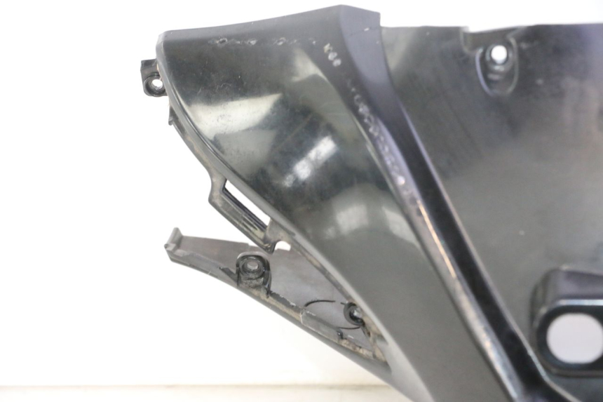 photo de VOORSTE STUURKAP KYMCO AGILITY 16+ 4T 50 (2018 - 2023) - Detail van het onderdeel