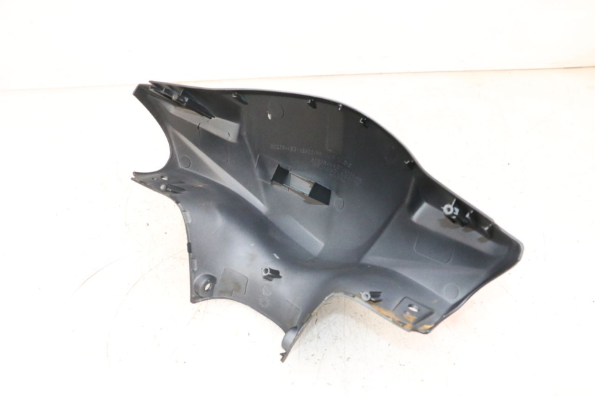 photo de VOORSTE STUURKAP KYMCO AGILITY 4T 50 (2018 - 2022) - Detail van het onderdeel