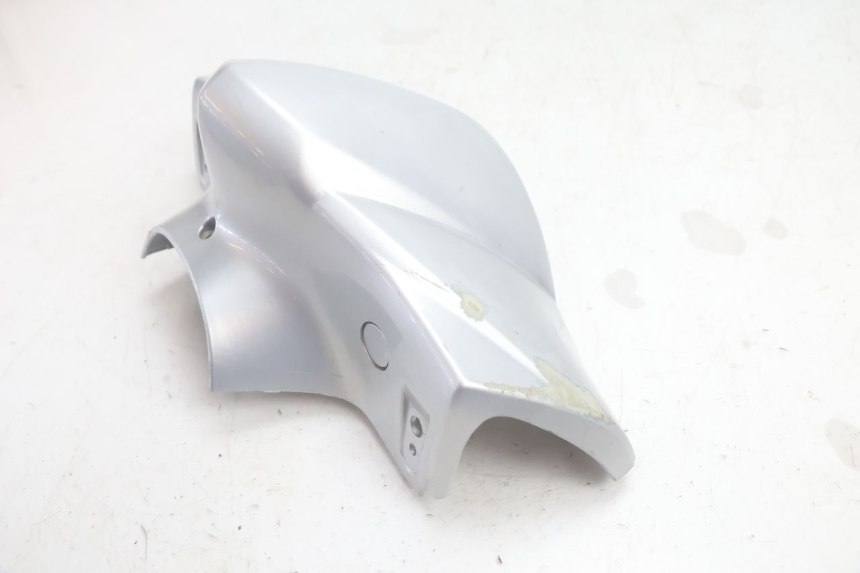 photo de VOORSTE STUURKAP KYMCO AGILITY 4T 50 (2005 - 2018) - Detail van het onderdeel