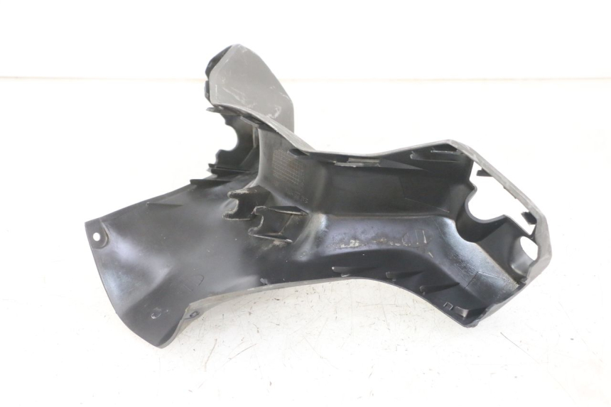 photo de VOORSTE STUURKAP SUZUKI BURGMAN 125 (2007 - 2014) - Zoom op gebruiksstaat