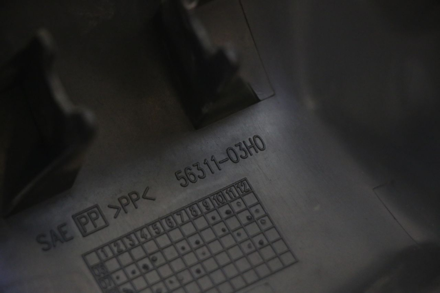 photo de VOORSTE STUURKAP SUZUKI BURGMAN 125 (2007 - 2014) - Technische close-up