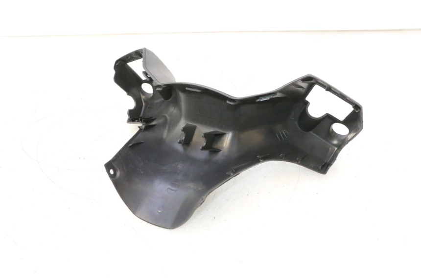 photo de VOORSTE STUURKAP SUZUKI BURGMAN 125 (2007 - 2014) - Andere kijkhoek