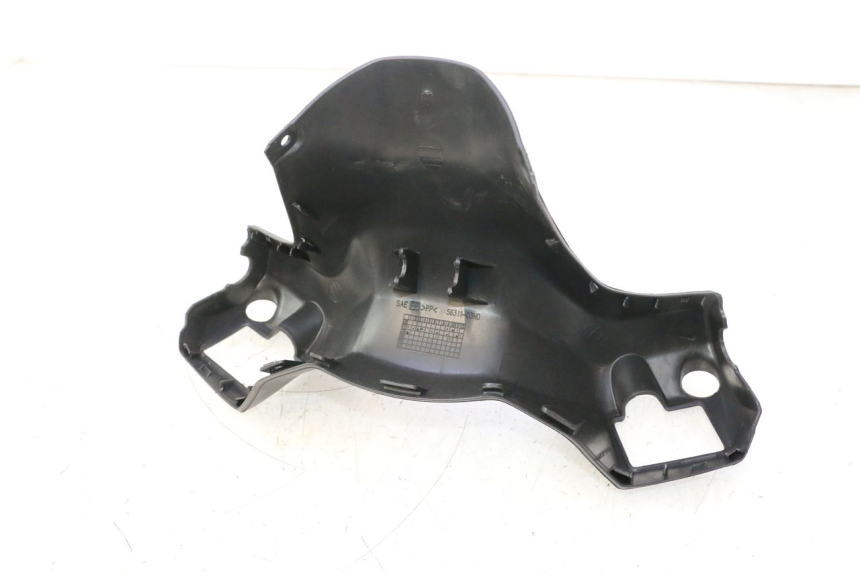 photo de VOORSTE STUURKAP SUZUKI BURGMAN 125 (2007 - 2014) - Overzicht