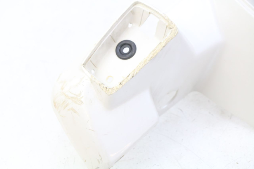 photo de VOORSTE STUURKAP SUZUKI CP 80 (1985 - 1996) - Bevestigingspunten