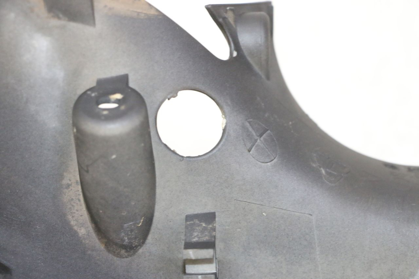 photo de VOORSTE STUURKAP YAMAHA CYGNUS X INJECTION 125 (2007 - 2013) - Detail van het onderdeel