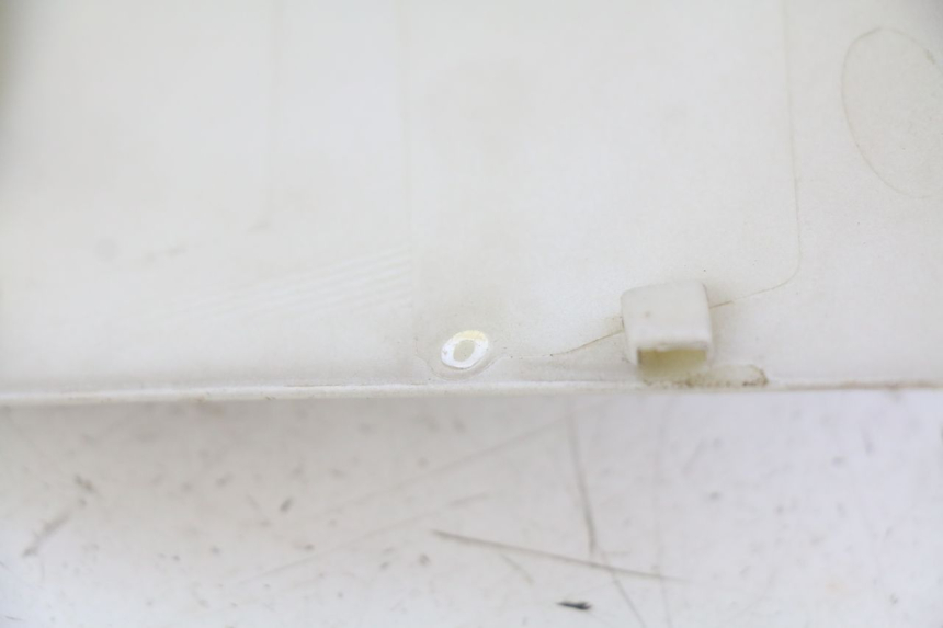 photo de VOORSTE STUURKAP PEUGEOT E-VIVACITY 1 (2012 - 2018) - Zoom op gebruiksstaat