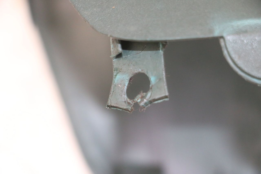 photo de VOORSTE STUURKAP PEUGEOT ELYSEO 125 (1999 - 2004) - Andere kijkhoek