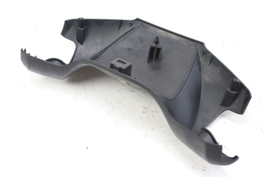 photo de VOORSTE STUURKAP HONDA FES S-WING SWING ABS 125 (2007 - 2015) - Detail van het onderdeel