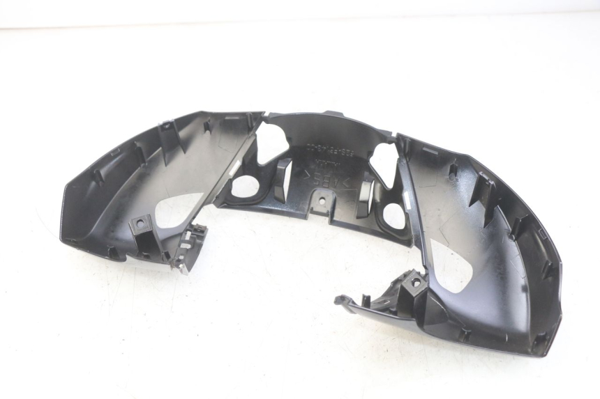 photo de VOORSTE STUURKAP YAMAHA HW XENTER 125 (2011 - 2017) - Zoom op gebruiksstaat