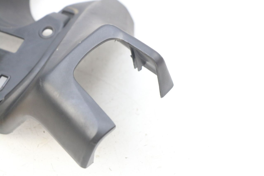 photo de VOORSTE STUURKAP HONDA INTEGRA NC D 750 (2016 - 2018) - Detail van het onderdeel