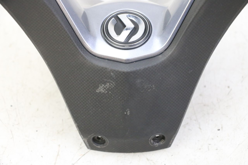 photo de VOORSTE STUURKAP SYM JOYMAX 125 (2010 - 2017) - Zoom op componenten