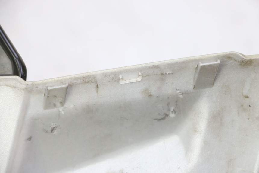 photo de VOORSTE STUURKAP PEUGEOT KISBEE 2T 50 (2010 - 2017) - Andere kijkhoek