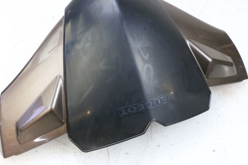 photo de VOORSTE STUURKAP PEUGEOT KISBEE 2T 50 (2010 - 2017) - Zoom op gebruiksstaat