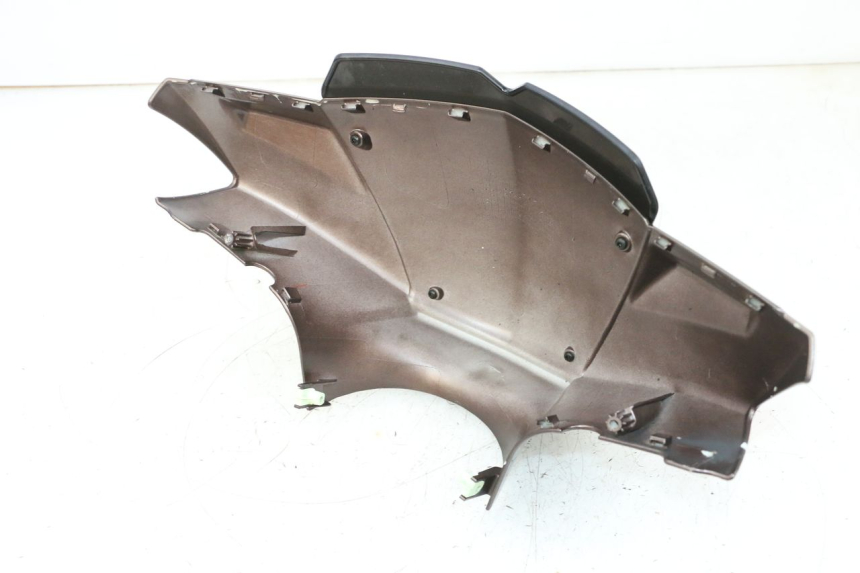 photo de VOORSTE STUURKAP PEUGEOT KISBEE 2T 50 (2010 - 2017) - Technische close-up