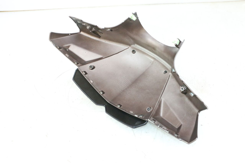 photo de VOORSTE STUURKAP PEUGEOT KISBEE 2T 50 (2010 - 2017) - Bevestigingspunten