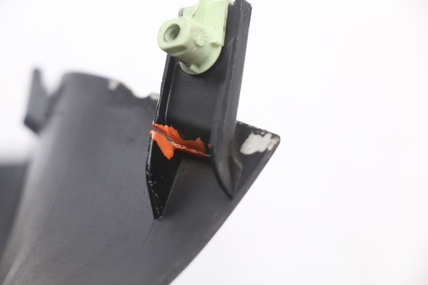 photo de VOORSTE STUURKAP PEUGEOT KISBEE 4T 50 (2018 - 2022) - Bevestigingspunten