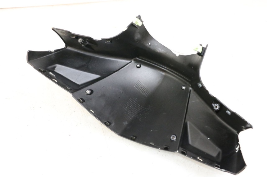 photo de VOORSTE STUURKAP PEUGEOT KISBEE 4T 50 (2018 - 2022) - Detail van het onderdeel