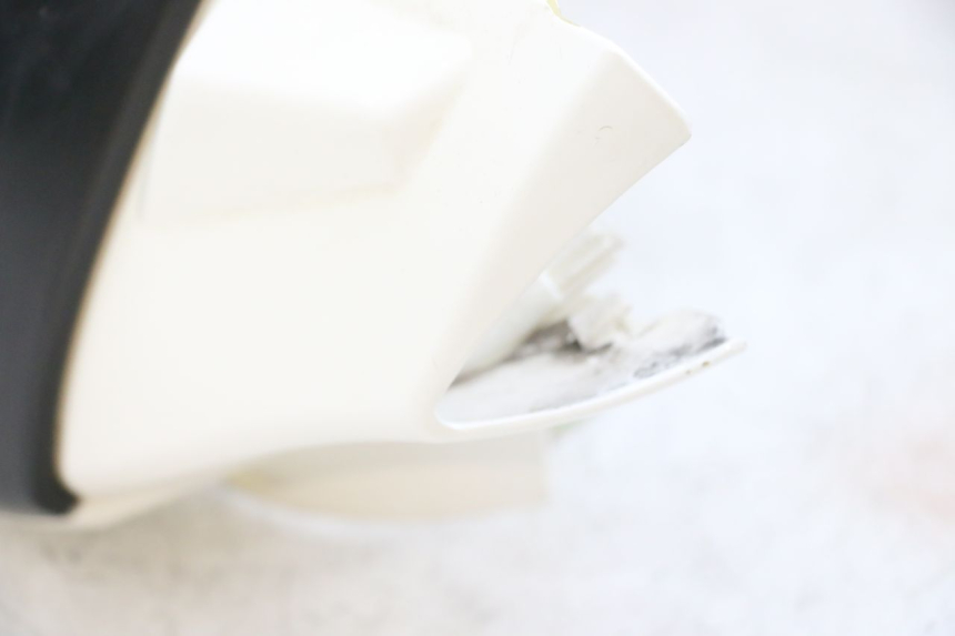 photo de VOORSTE STUURKAP PEUGEOT KISBEE 4T 50 (2010 - 2017) - Detail van het onderdeel