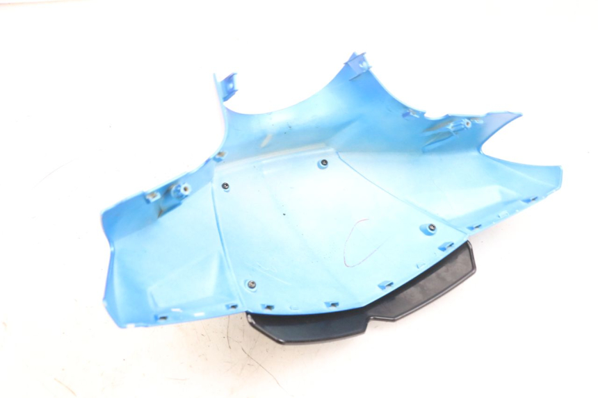 photo de VOORSTE STUURKAP PEUGEOT KISBEE 4T 50 (2010 - 2017) - Zoom op gebruiksstaat