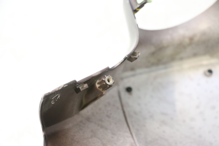 photo de VOORSTE STUURKAP PEUGEOT KISBEE 4T 50 (2010 - 2017) - Technische close-up
