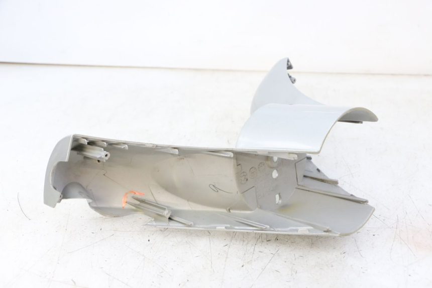 photo de VOORSTE STUURKAP KYMCO GRAND DINK 125 (2008 - 2014) - Zoom op gebruiksstaat