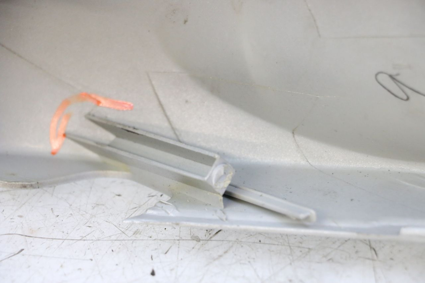 photo de VOORSTE STUURKAP KYMCO GRAND DINK 125 (2008 - 2014) - Andere kijkhoek