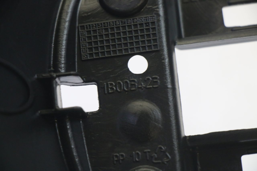 photo de VOORSTE STUURKAP PIAGGIO MP3 HPE 350 (2018 - 2020) - Technische close-up