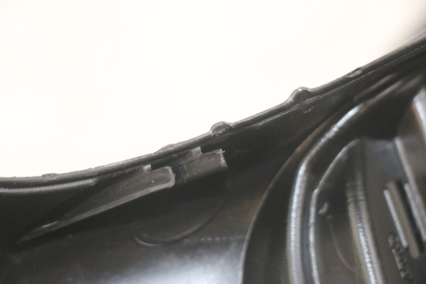 photo de VOORSTE STUURKAP PIAGGIO MP3 HPE 300 (2019 - 2026) - Andere kijkhoek