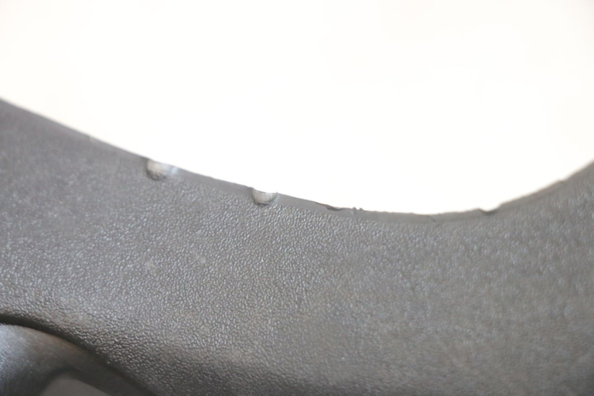 photo de VOORSTE STUURKAP PIAGGIO MP3 HPE 300 (2019 - 2026) - Technische close-up