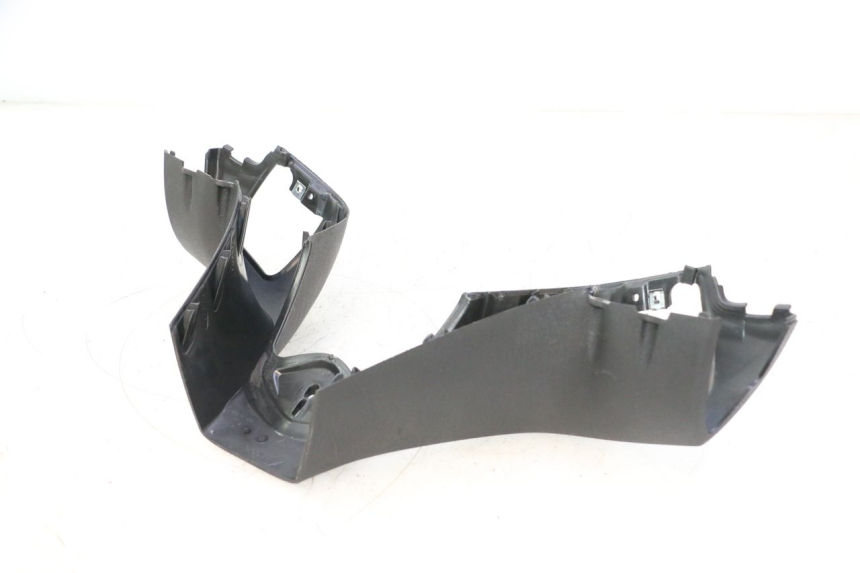 photo de VOORSTE STUURKAP PIAGGIO MP3 LT 300 (2010 - 2016) - Detail van het onderdeel
