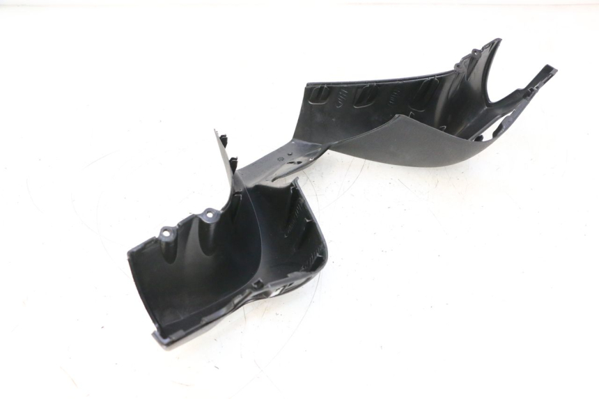 photo de VOORSTE STUURKAP PIAGGIO MP3 LT 300 (2010 - 2016) - Overzicht