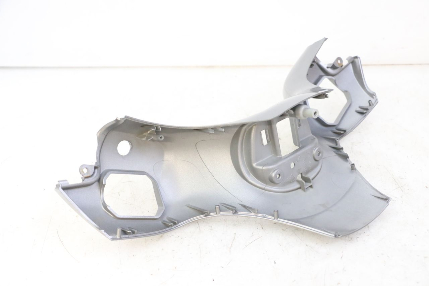 photo de VOORSTE STUURKAP PIAGGIO MP3 500 (2014 - 2017) - Zoom op gebruiksstaat