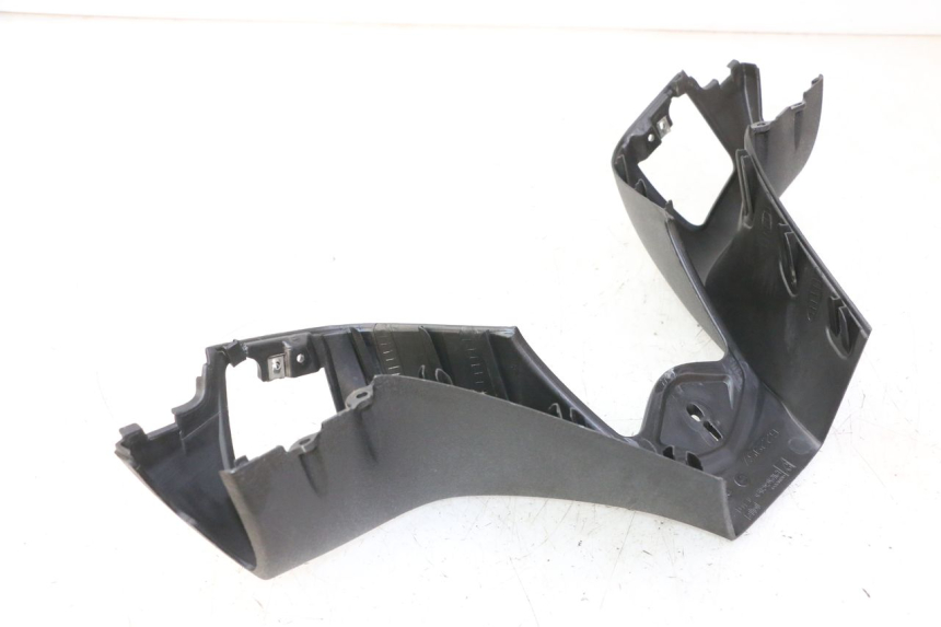 photo de VOORSTE STUURKAP PIAGGIO MP3 125 (2006 - 2014) - Bevestigingspunten