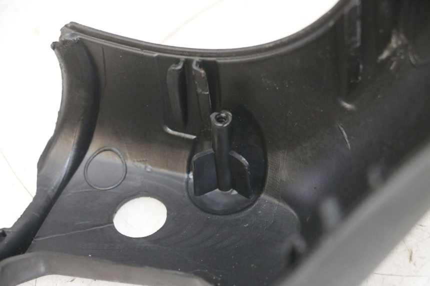 photo de VOORSTE STUURKAP PIAGGIO MP3 500 (2016 - 2018) - Zoom op gebruiksstaat