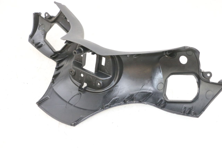 photo de VOORSTE STUURKAP PIAGGIO MP3 500 (2016 - 2018) - Staat van het oppervlak