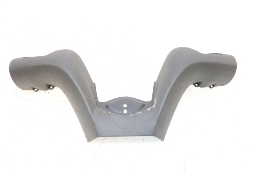photo de VOORSTE STUURKAP PIAGGIO MP3 125 (2006 - 2014) - Detail van het onderdeel