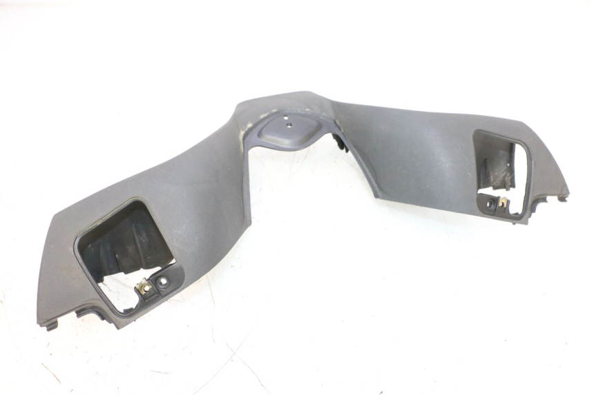photo de VOORSTE STUURKAP PIAGGIO MP3 125 (2006 - 2014) - Zoom op gebruiksstaat