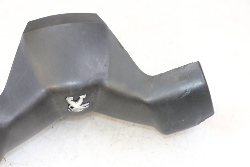 photo de VOORSTE STUURKAP PEUGEOT CITYSTAR 2T 50 (2018 - 2021) - Detail van het onderdeel